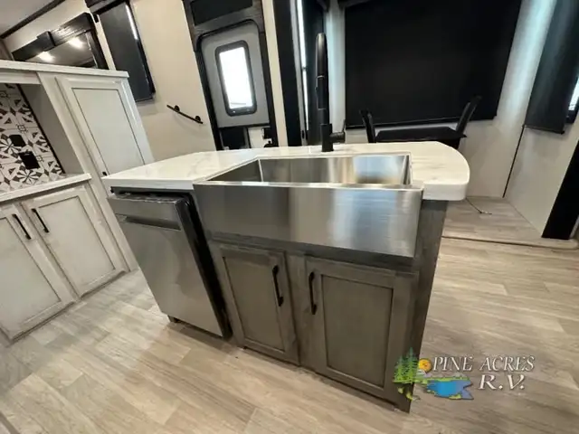 2024 KZ Durango Gold G387FLF (FRONT LIVING) in Travel Trailers & Campers in Truro - Image 10
