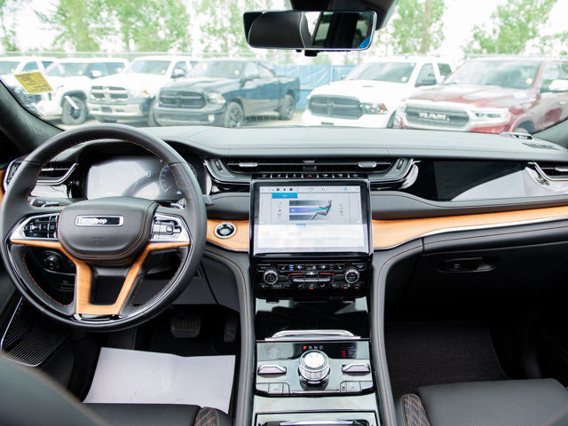2024 Jeep Grand Cherokee L Summit Reserve in Cars & Trucks in Calgary - Image 3