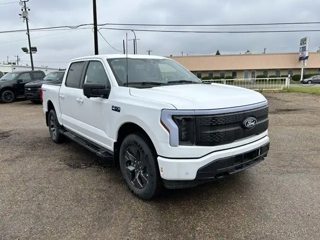 2025 Ford F-150 Lightning Flash | 312A | 4X4 | SuperCrew 145 in Cars & Trucks in Edmonton - Image 32