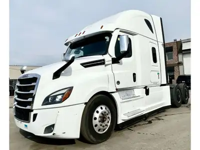 2022 Freightliner CSC Sleeper Engine: DD15 @ Horsepower: 505 HP Mileage: 726,395 km Transmission: DT...