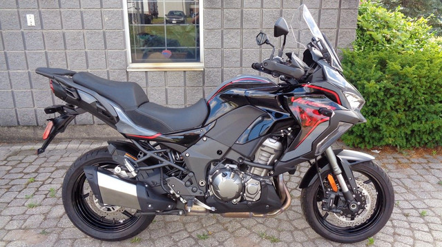 Used 2021 Kawasaki Versys 1000 LT ABS SE in Sport Touring in St. Catharines - Image 2