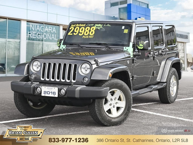 2016 Jeep Wrangler Unlimited Sahara in Cars & Trucks in St. Catharines