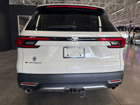 Le Toyota Grand Highlander Platinum 2024 est le VUS trois rangées haut de gamme le plus spacieux jam... (image 5)