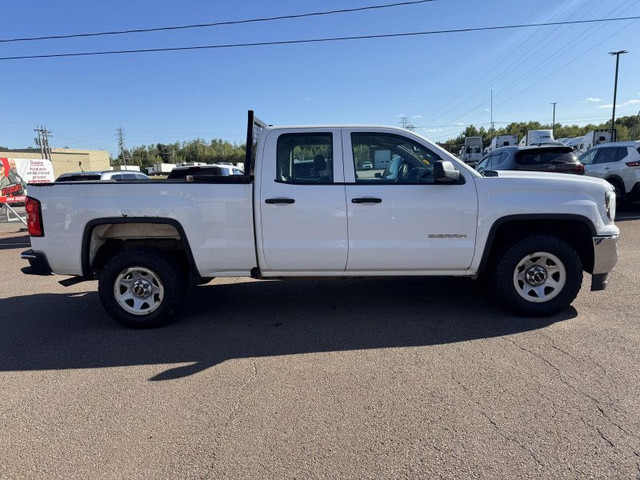2016 GMC Sierra 1500 in Cars & Trucks in Moncton - Image 4
