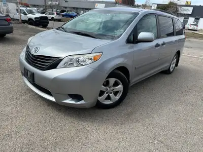 2012 Toyota Sienna CE / 7-Pass FWD / Clean History