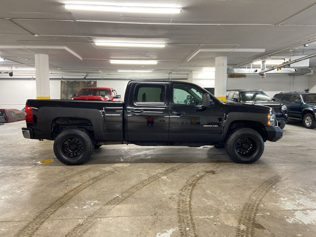 2014 Chevrolet SILVERADO 3500HD LTZ LEATHER NAV SUNROOF in Cars & Trucks in Calgary - Image 4