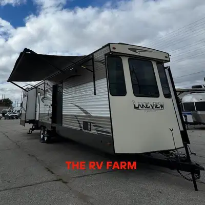 For Sale: 2017 Heartland Breckenridge Lakeview RV Discover the perfect blend of comfort and adventur...