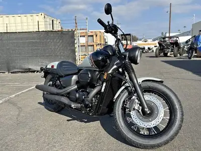 APPLY NOW: https://www.ridecollective.ca/get-pre-approved The 2025 Honda Shadow Phantom ABS is a mod...