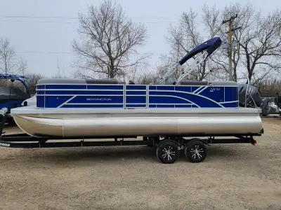 Bennington Non-Current Boat Sale! HUGE SAVINGS! Was $83,072 - Now Only $69,662! Includes Trailer, F1...