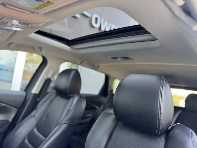 2021 Mazda CX-9 GS-L w/ PANORAMIC ROOF / LEATHER / AWD dans Autos et camions dans Calgary - Image 21
