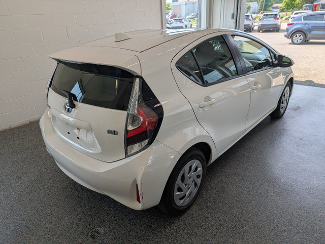 2019 Toyota Prius C in Cars & Trucks in Sherbrooke - Image 3