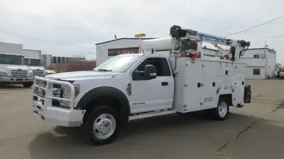 2019 FORD F-550 XLT SERVICE TRUCK WITH CRANE NEW ARRIVAL... Amvic Licenced... -CREW CAB - 11 FT SERV...