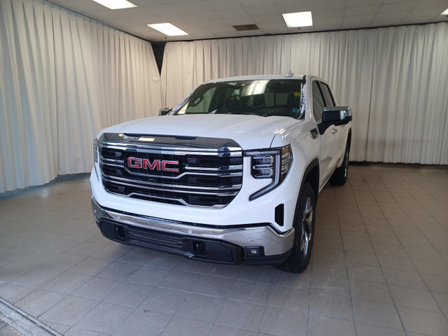 2024 GMC Sierra 1500 SLT in Cars & Trucks in Dartmouth - Image 3