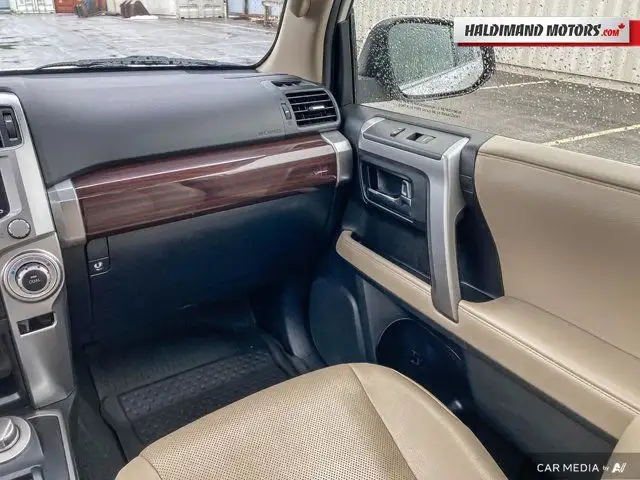 2020 Toyota 4Runner LIMITED in Cars & Trucks in Hamilton - Image 29