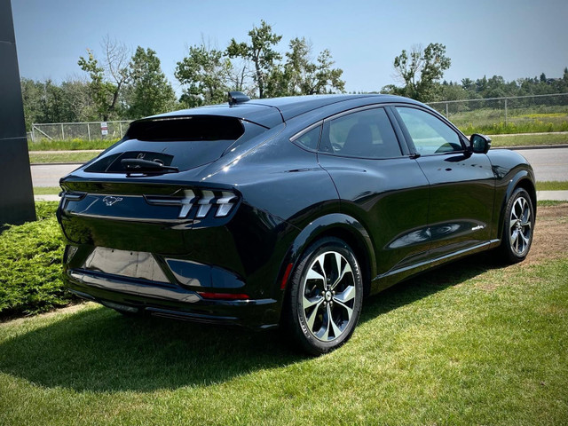 2021 Ford Mustang Mach-E Premium in Cars & Trucks in Calgary - Image 3