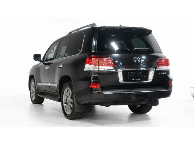 2015 Lexus LX 570 SUNROOF | 7 PASS | 20 IN WHEELS in Cars & Trucks in Mississauga / Peel Region - Image 4