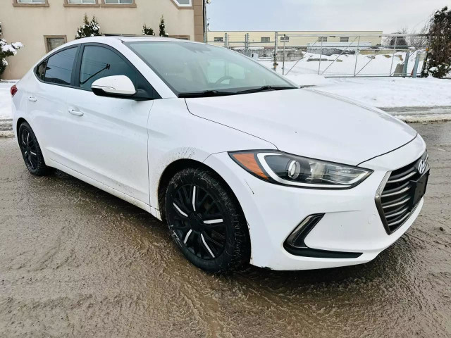 2018 HYUNDAI Elantra Limited in Cars & Trucks in City of Montréal - Image 4