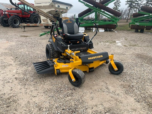 2024 HUSTLER FASTRAK 60 INCH ZERO TURN MOWER in Farming Equipment in London - Image 2