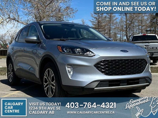 2022 Ford Escape SEL AWD $199B/W /w Heated Leather, Back-up Cam, in Cars & Trucks in Calgary