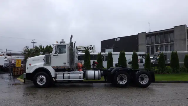 2019 Western Star 4900 SB Cummins X15 Eaton 18 Speed in Heavy Trucks in Delta/Surrey/Langley - Image 7