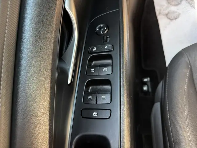 Hyundai Elantra Preferred Sièges & Volant Chauffant Carplay Mags in Cars & Trucks in Trois-Rivières - Image 14