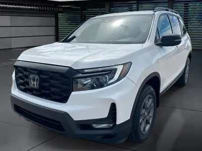 A rugged and spacious all-wheel-drive SUV, perfect for active lifestyles. The Sport trim features he...