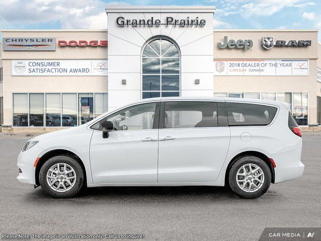 2024 Chrysler Grand Caravan SXT | Cloth | Remote Start | in Cars & Trucks in Grande Prairie - Image 4