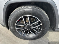 - ONE OWNER - ACCIDENT FREE - 5.7L V8 HEMI - HEATED & COOLED LEATHER SEATS - HEATED STEERING WHEEL -... (image 9)