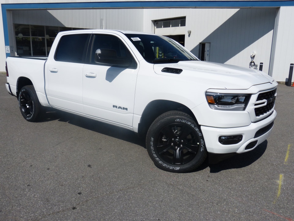 2022 Ram 1500 SPORT