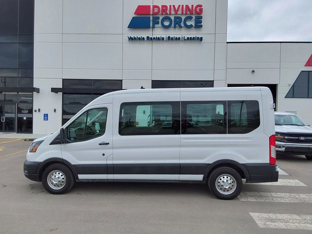 2023 Ford Transit Passenger Wagon XL in Cars & Trucks in Calgary - Image 2