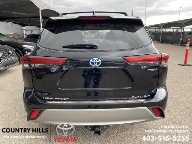 2020 Toyota Highlander Hybrid Platinum - Tow Hitch - in Cars & Trucks in Calgary - Image 4