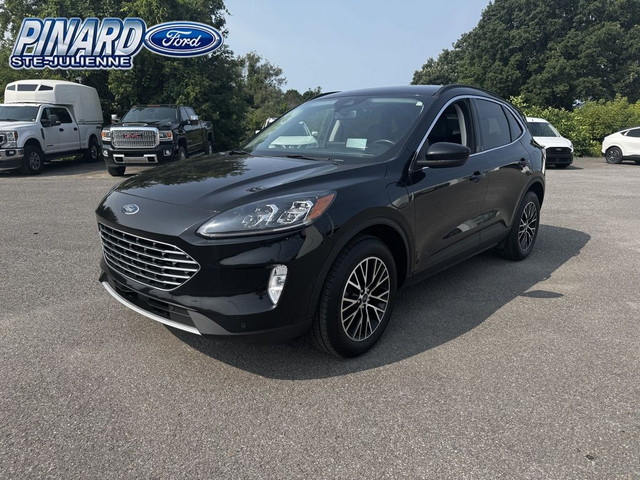 2022 Ford Escape Titanium Plug-In Hybrid CUIR JANTES TOIT OUVRAN in Cars & Trucks in Lanaudière