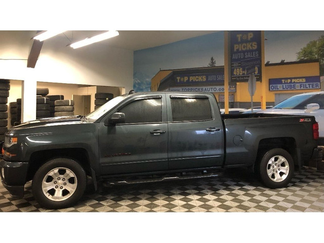  2017 Chevrolet Silverado 1500 2LT, Z71 Package, Accident Free!. in Cars & Trucks in North Bay - Image 2