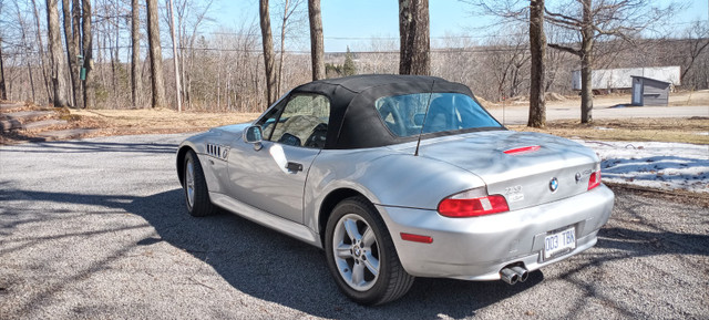 2002 BMW Z3 2.5 in Cars & Trucks in Trois-Rivières - Image 3