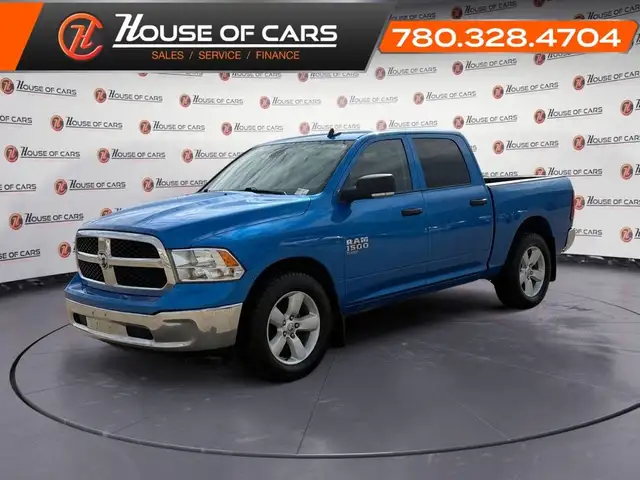 2022 Ram 1500 Classic SLT 4x4 Crew Cab 5'7 Box dans Autos et camions dans Ville d’Edmonton - Image 2