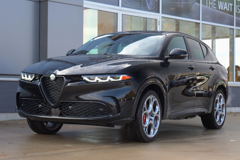 2024 Alfa Romeo Tonale PHEV Veloce DEALER DEMO Cars & Trucks London