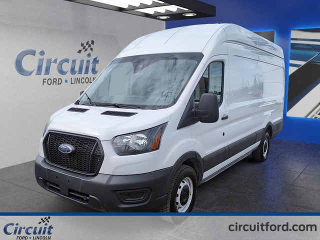 2023 Ford Transit fourgon utilitaire T-250 toit surélevé et allo in Cars & Trucks in City of Montréal