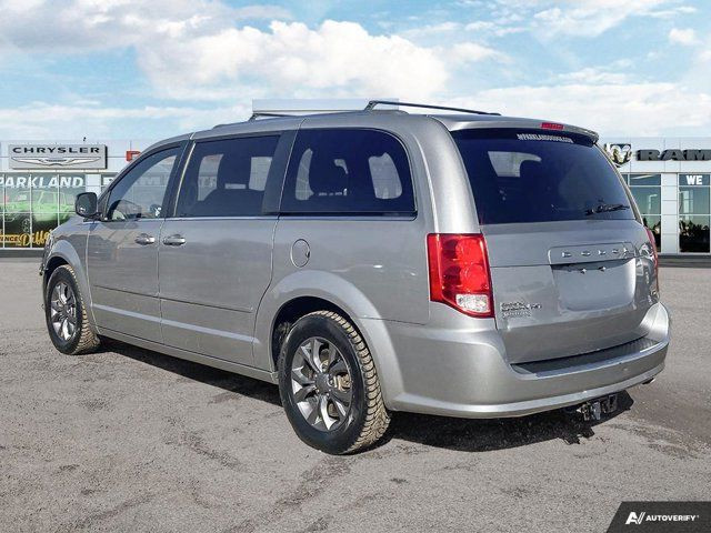 2017 Dodge Grand Caravan SXT Premium Plus | DVD  in Cars & Trucks in St. Albert - Image 3