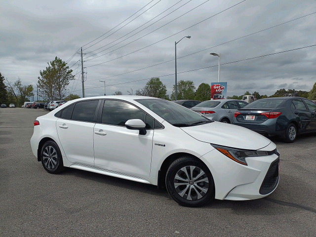 2020 Toyota Corolla Hybrid in Cars & Trucks in Markham / York Region - Image 4