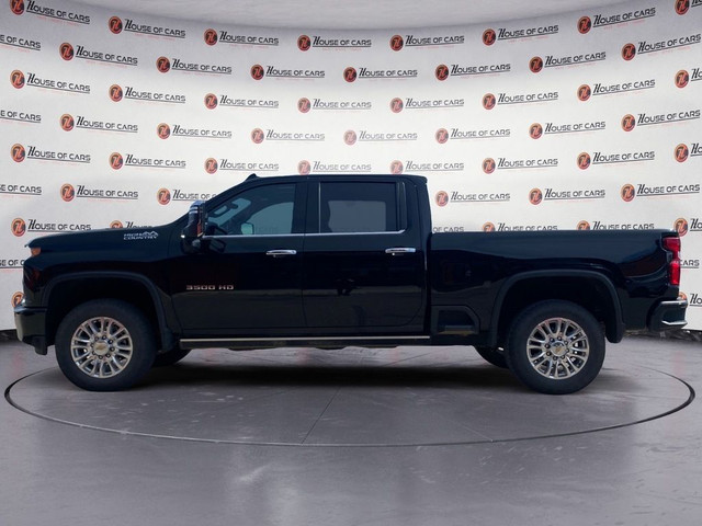  2022 Chevrolet SILVERADO 3500HD 4WD Crew Cab 159 High Country in Cars & Trucks in Lethbridge - Image 2