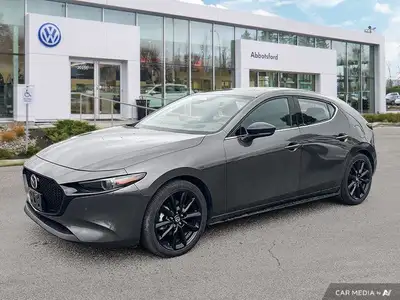 This Mazda Mazda3 Sport boasts a Intercooled Turbo Regular Unleaded I-4 2.5 L/152 engine powering th...