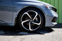 Sunroof, Premium Audio, Heated Steering Wheel, Heated Seats, Android Auto! 6 LOCATIONS KINGSTON - (6... (image 7)