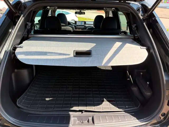 2023 Mitsubishi Outlander SEL 7 Passenger! Panoramic Sunroof!... in Cars & Trucks in Moncton - Image 10