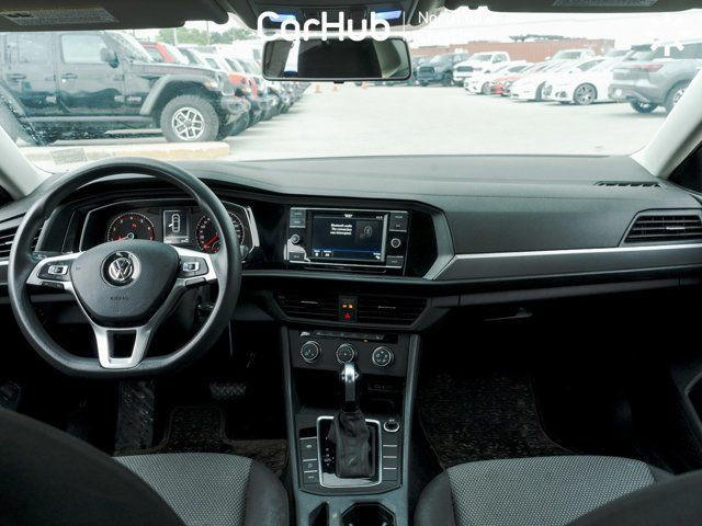 2021 Volkswagen Jetta Comfortline Backup Cam Heated Seats in Cars & Trucks in City of Toronto - Image 3