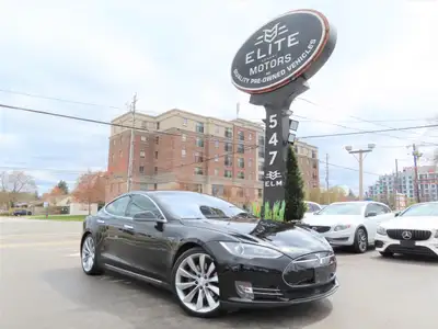 85D AWD - LOW LOW KMS - 100% CANADIAN VEHICLE Visit Our Website @ EliteLuxuryMotors.ca _____________...