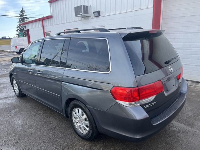 2010 Honda Odyssey EX-L in Cars & Trucks in Calgary - Image 3