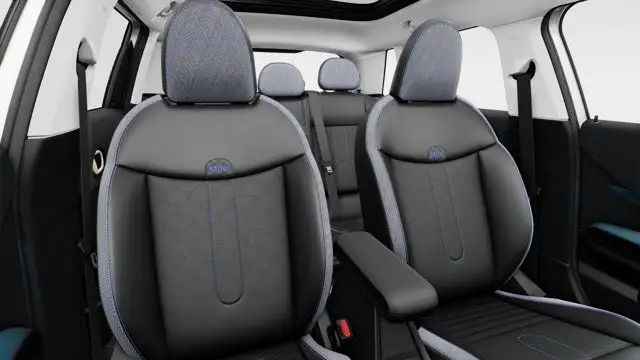 2025 MINI 5 Door Cooper S | Premier | Style Classique | Volant in Cars & Trucks in City of Montréal - Image 12