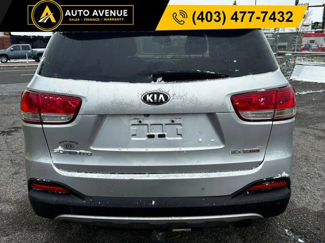 2016 Kia Sorento EX - TURBO & PANORAMIC SUNROOF in Cars & Trucks in Calgary - Image 4