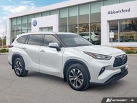 This Toyota Highlander delivers a Gas/Electric I-4 2.5 L/152 engine powering this Variable transmiss... (image 6)