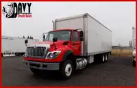 2017 International 7600 Straight Truck 30' Box